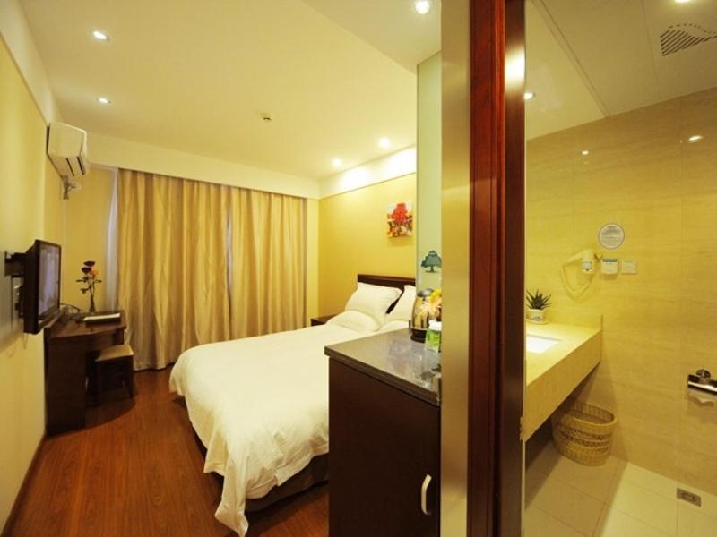 Greentree Inn Shanghai West Huaxia Road Metro Station Express Hotel Eksteriør billede