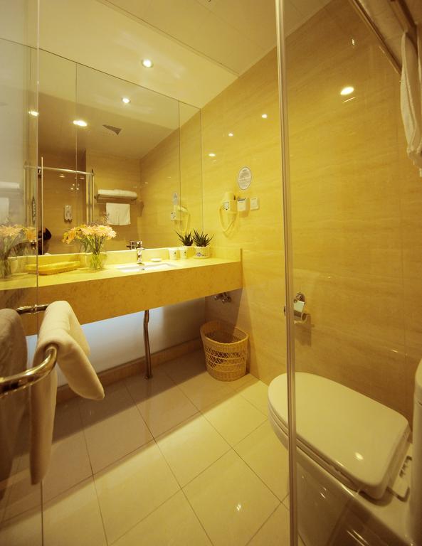 Greentree Inn Shanghai West Huaxia Road Metro Station Express Hotel Værelse billede