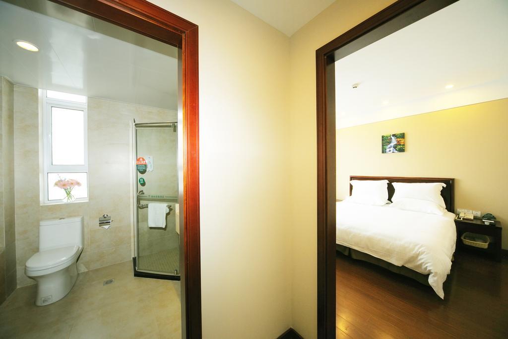 Greentree Inn Shanghai West Huaxia Road Metro Station Express Hotel Værelse billede